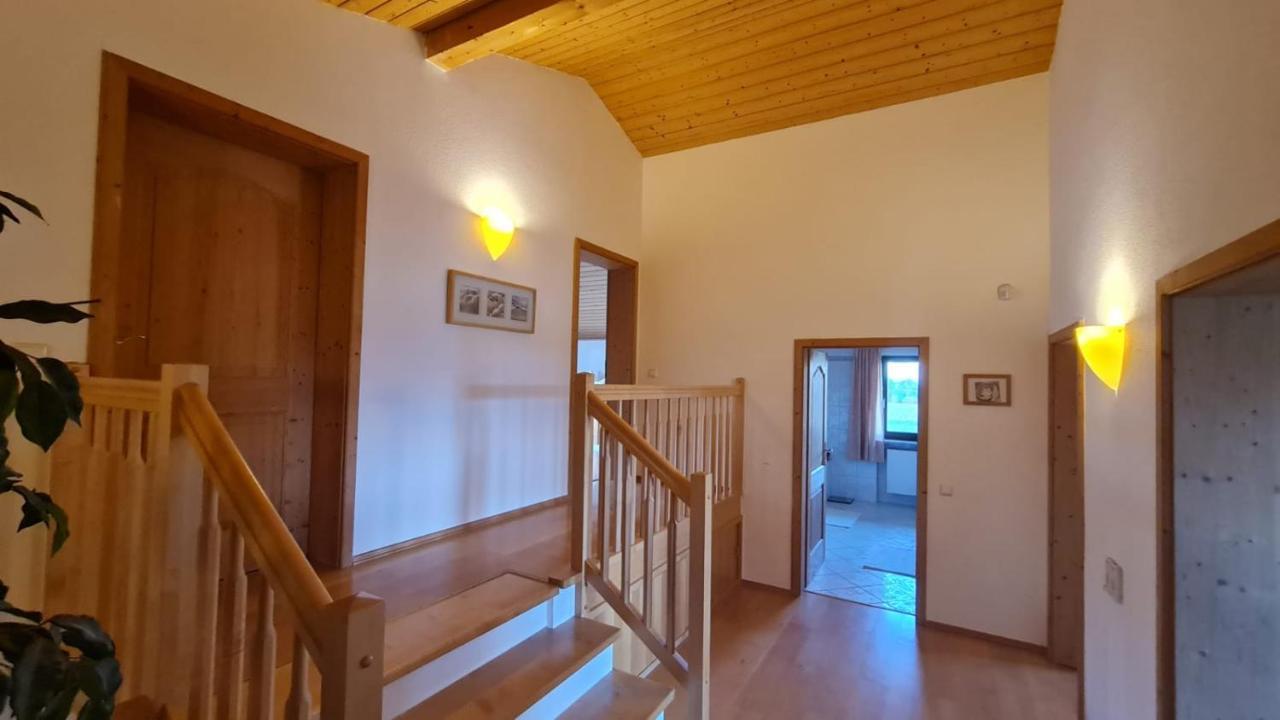 Schoenes Ferienhaus Am Herrenberg 프리엔암치엠시 외부 사진