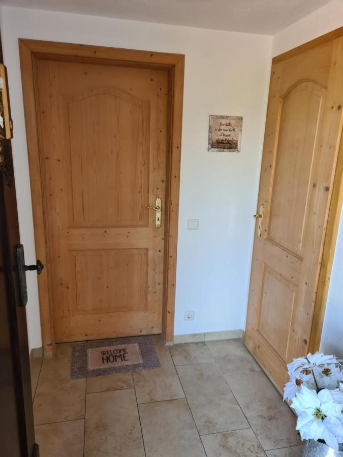 Schoenes Ferienhaus Am Herrenberg 프리엔암치엠시 외부 사진