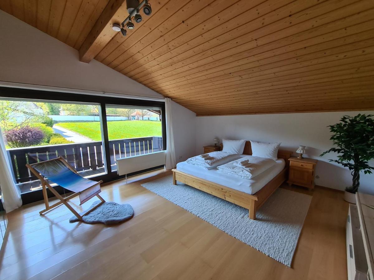 Schoenes Ferienhaus Am Herrenberg 프리엔암치엠시 외부 사진